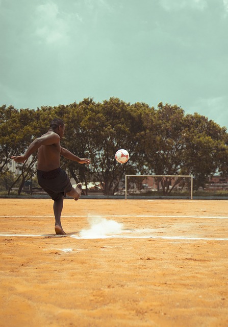 于球队吸引 于球队吸引